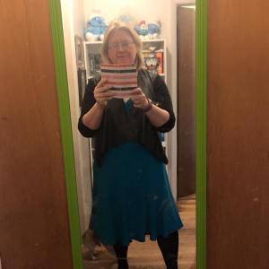 Getting ready for a photo shoot. I feel pretty. Oh so pretty. 